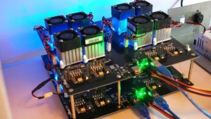 Datei:Legacy/ac24018472785353-300px-FPGA.jpg